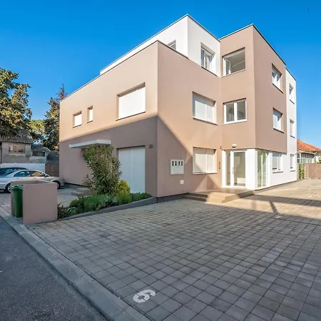 With Parking Space - 17355 Zadar